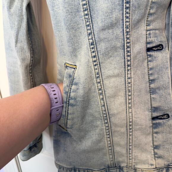 Lularoe Women’s Unicorn Patch Denim Jean Jacket Size S Whimsical Magical - Picture 11 of 11